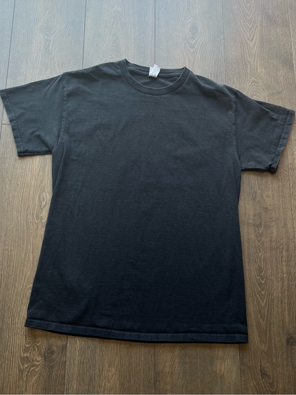 Gildan Short Sleeve Crewneck T-Shirt